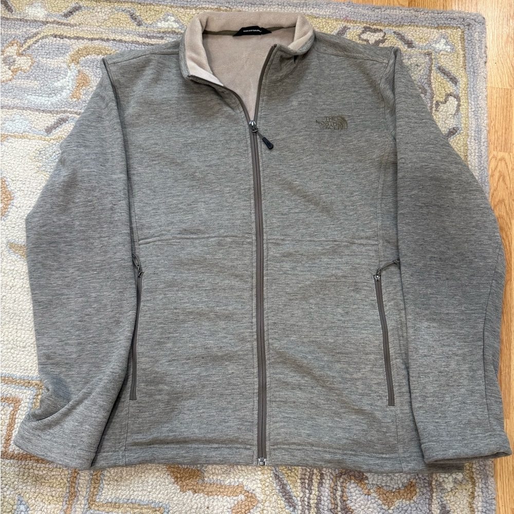 The North Face Men's Heather Gray Lightweight Jacket